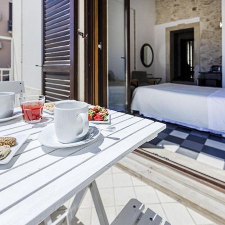 Lakkios Charming Suites And Rooms Szirakúza Kültér fotó