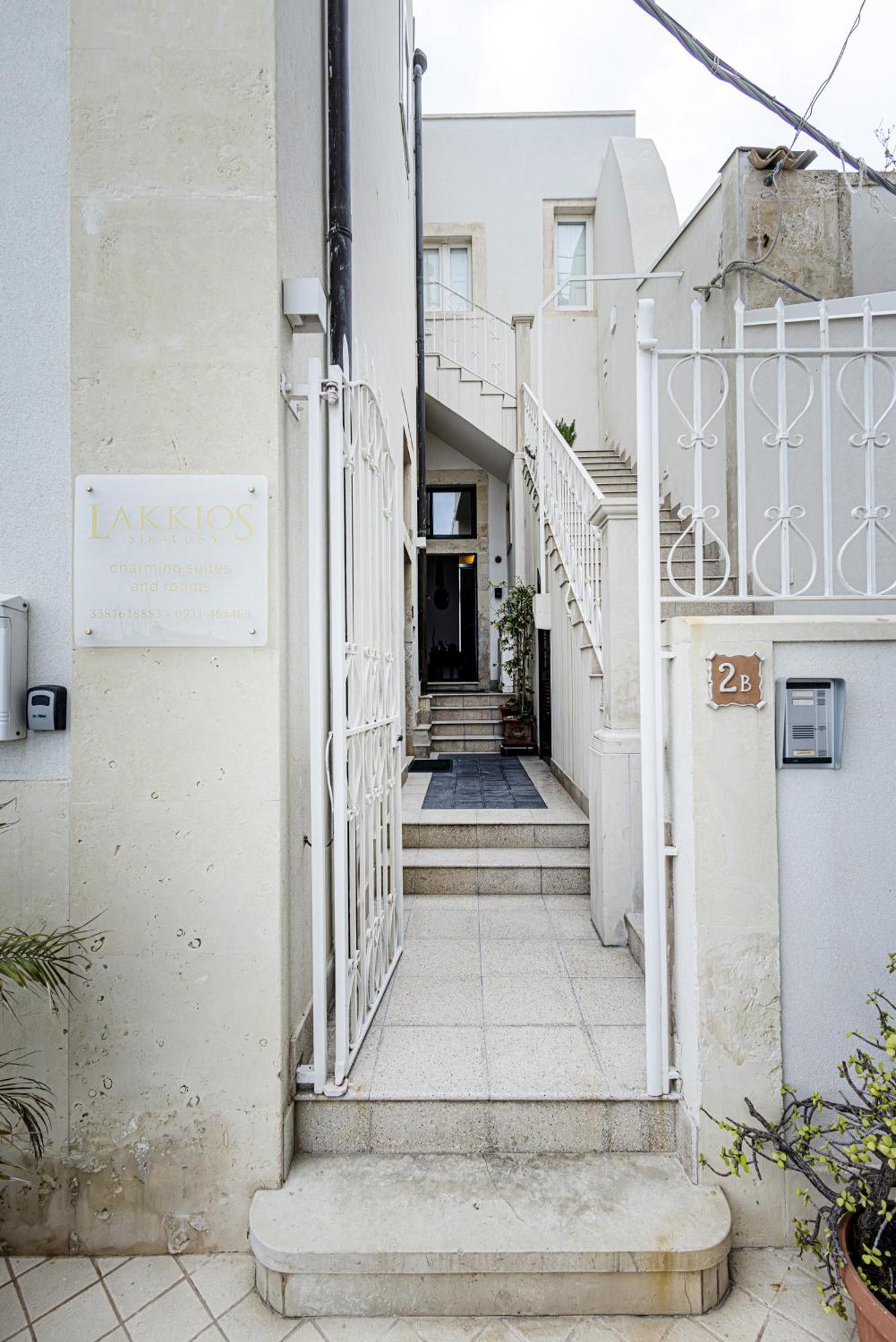 Lakkios Charming Suites And Rooms Szirakúza Kültér fotó